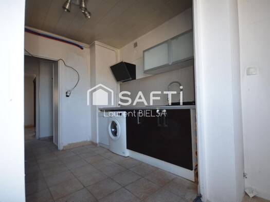 Appartement à vendre 79 900 € 4 pièces 2 chambres 74 m² Étage 1/4 Ouest Aureilhan 65800