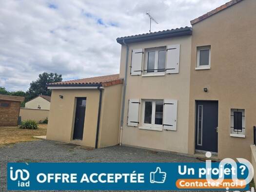 Maison à vendre 169 900 € 6 pièces 4 chambres 111 m² 486 m² de terrain Chiré-en-Montreuil 86190