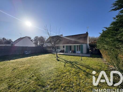 Maison de plain-pied à vendre 299 500 € 4 pièces 3 chambres 90 m² 595 m² de terrain Fleury-en-Bière 77930