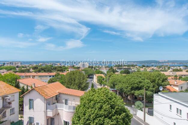 Appartement à vendre 348 000 € 4 pièces 3 chambres 95 m² Dernier étage, Étage 4/4 Château Vert Sete 34200