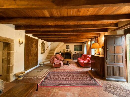 Maison à vendre 246 000 € 4 pièces 1 chambre 130 m² 23 150 m² de terrain Vallon-en-Sully 03190