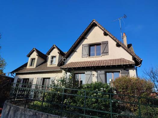 Pavillon à vendre 210 000 € 9 pièces 5 chambres 184 m² 1 070 m² de terrain Villeneuve-l'Archevêque 89190