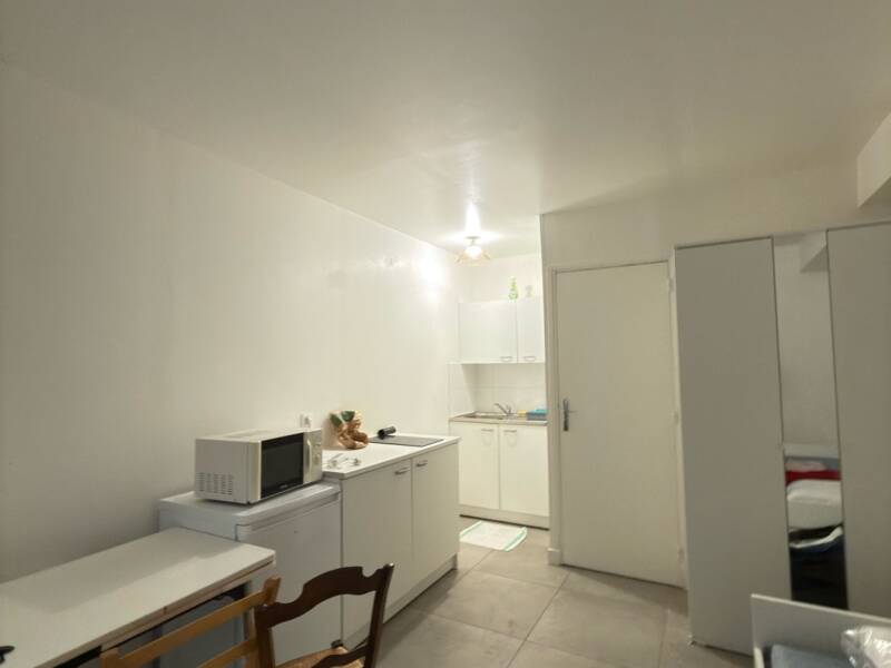 Maison à louer, 15m², PARIS 18E