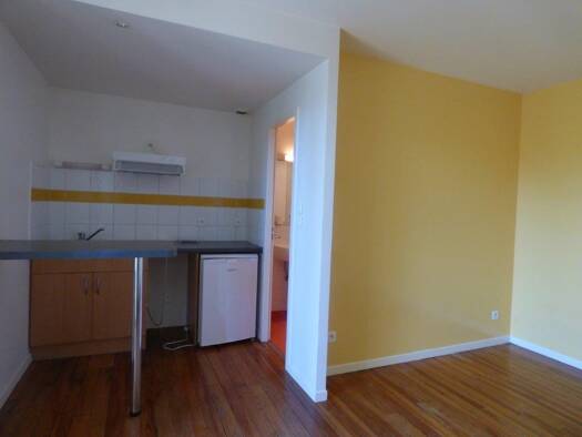 Appartement à louer - logement étudiant 355 € 1 pièce 22 m² Ormeau-Figarol Tarbes 65000