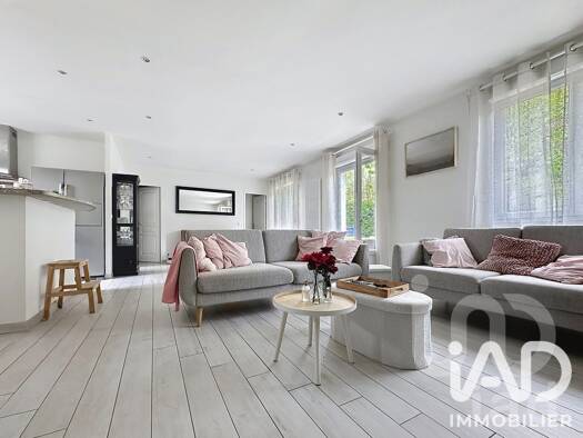 Maison à vendre 299 000 € 8 pièces 4 chambres 93 m² 518 m² de terrain Moulin Clair-Moulin de la Seine Saint-Fargeau-Ponthierry 77310