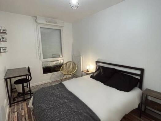 Colocation à louer 600 € 1 pièce 4 chambres 10 m² 4ème étage Nord Saint-Denis 93380