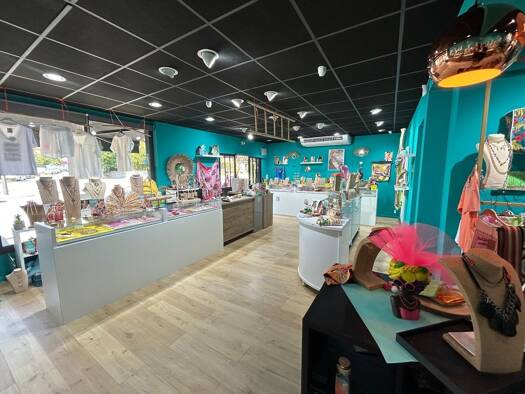 Bijouterie à vendre Fonds de commerce 61 600 € 69 m² de surface de vente Mandelieu-la-Napoule 06210
