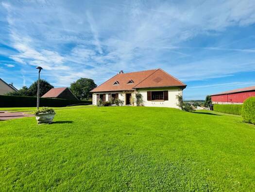 Maison à vendre 369 900 € 5 pièces 4 chambres 210 m² 3 000 m² de terrain Saint-Gobain 02410