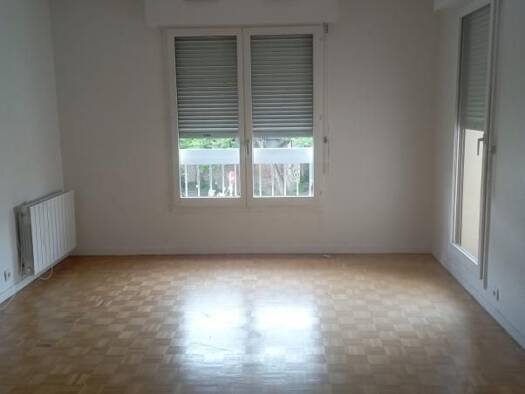Appartement à louer 1 407 € 3 pièces 68 m² 2ème étage Barnufles Le Kremlin-Bicêtre 94270