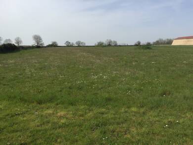 Terrain à vendre 32 500 € 1 385 m² de terrain Niort 79000