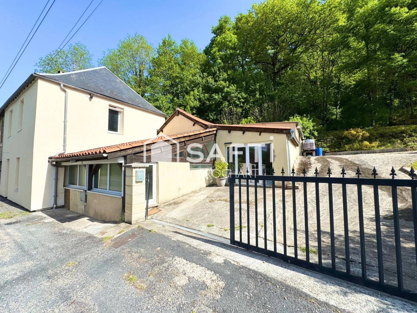 Maison à vendre, 140m², LE LARDIN SAINT LAZARE