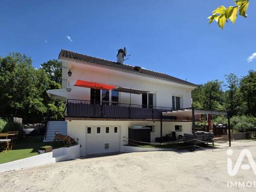 Maison à vendre 246 000 € 5 pièces 3 chambres 133 m² 684 m² de terrain Villechétif 10410