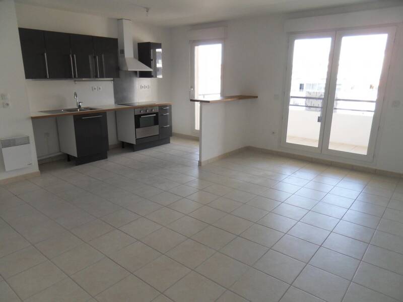 Maison à louer, 65m², MARSEILLE 8E