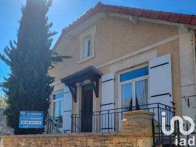 Maison à vendre 148 400 € 4 pièces 2 chambres 97 m² 277 m² de terrain Le Bugue 24260