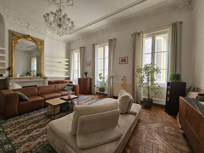 Maison à louer, 86m², MARSEILLE 6E