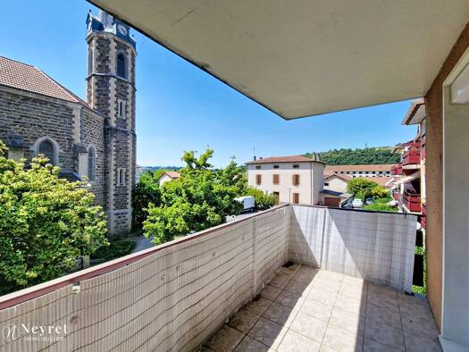 Appartement à vendre 199 500 € 3 pièces 2 chambres 71 m² 1er étage Sérézin-du-Rhône 69360