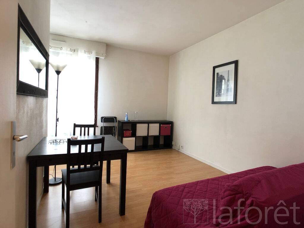 Maison à louer, 24m², COURBEVOIE