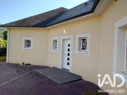 Maison de plain-pied à vendre 280 000 € 6 pièces 4 chambres 151 m² 2 497 m² de terrain Montsérié 65150