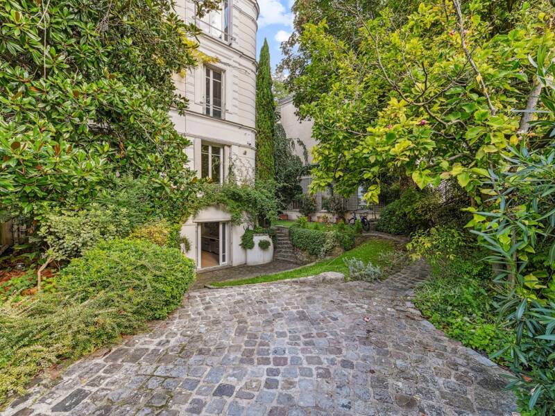 Maison à louer, 246m², PARIS 16E