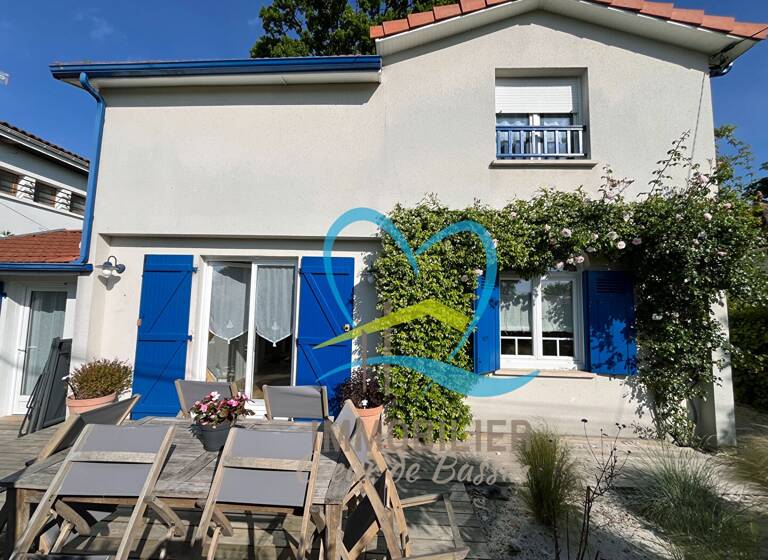 Maison à vendre 599 000 € 5 pièces 4<br/>chambres 103 m²<br/>superficie 202 m²<br/>terrain Sud Ouest Andernos les Bains 33510