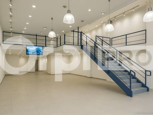 Local commercial à vendre 275 000 € 382,3 m² de surface de vente Montluçon 03100