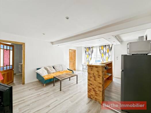 Appartement à louer 655 € 2 pièces 1 chambre 42,8 m² Étage 1/3 Vieux Gaillac Gaillac 81600