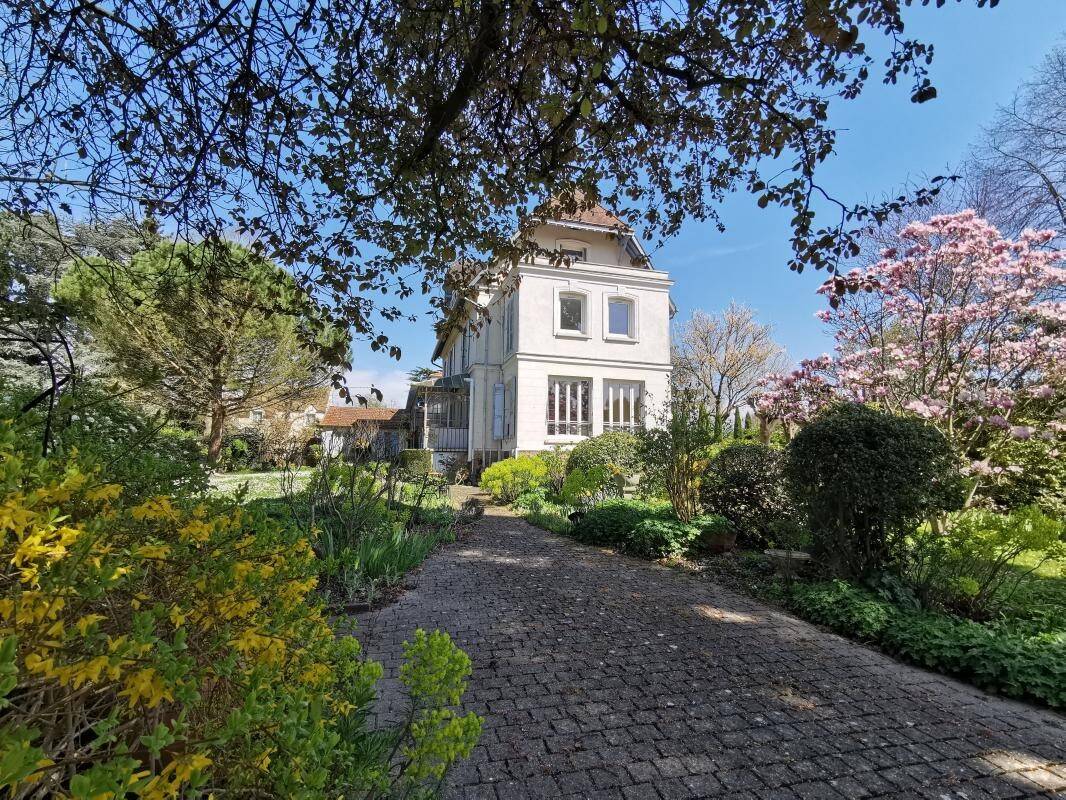 Maison à vendre, 280m², MANDRES LES ROSES