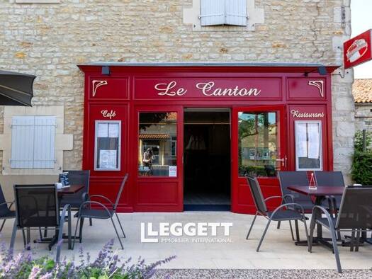 Boutique à vendre 267 500 € 5 pièces 188 m² de surface de vente Longré 16240