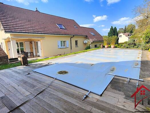 Maison à vendre 369 000 € 8 pièces 6 chambres 200 m² 1 872 m² de terrain L'Isle-sur-le-Doubs 25250