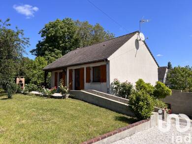 Maison de plain-pied à vendre 140 000 € 3 pièces 2 chambres 72 m² 841 m² de terrain Chamoy 10130