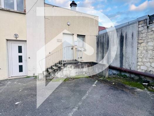 Local commercial à vendre 75 000 € 45 m² de surface de vente Gournay-Jaurès-Gare Creil 60100