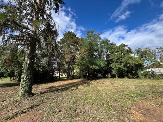 Terrain viabilisé à vendre 380 000 € 2 000 m² de terrain Charly 69390