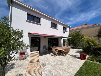 Maison à vendre 787 500 € 7 pièces 3 chambres 132 m² 509 m² de terrain Les Sables d Olonne 85180