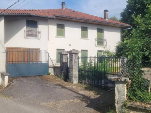 Maison à vendre 495 000 € 6 pièces 5 chambres 186 m² 3 314 m² de terrain Saint-Geoirs 38590