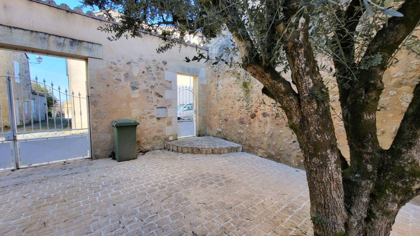 Maison à vendre, 118m², VILLEFRANCHE DE LONCHAT