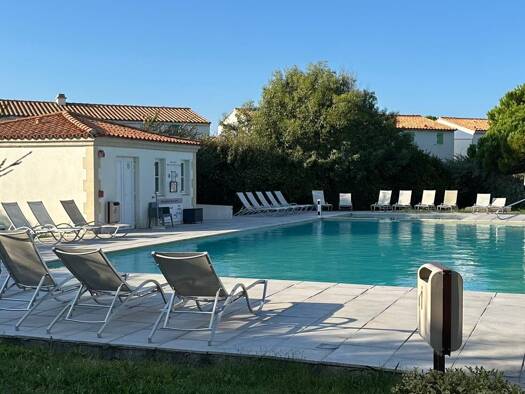 Appartement à vendre 80 000 € 1 pièce 1 chambre 24,53 m² 1 étages Ars-en-Ré 17590