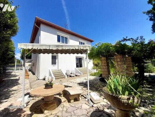 Maison à vendre 307 000 € 5 pièces 180 m² 2 289 m² de terrain Auch 32000