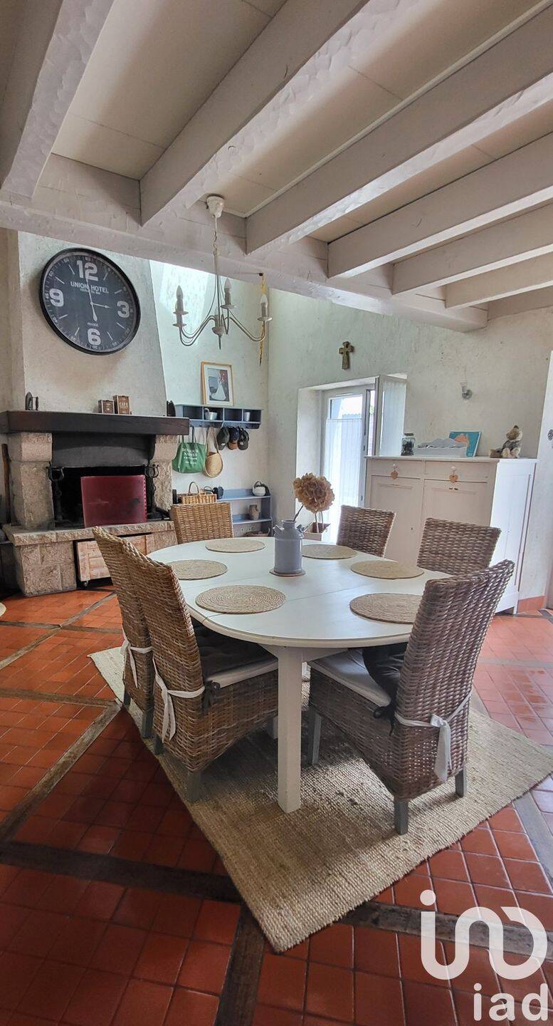 Maison à vendre, 230m², SAINT MALO DE GUERSAC