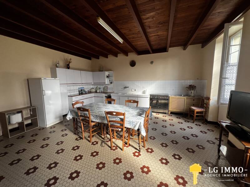 Maison à vendre, 177m², SAINT THOMAS DE CONAC