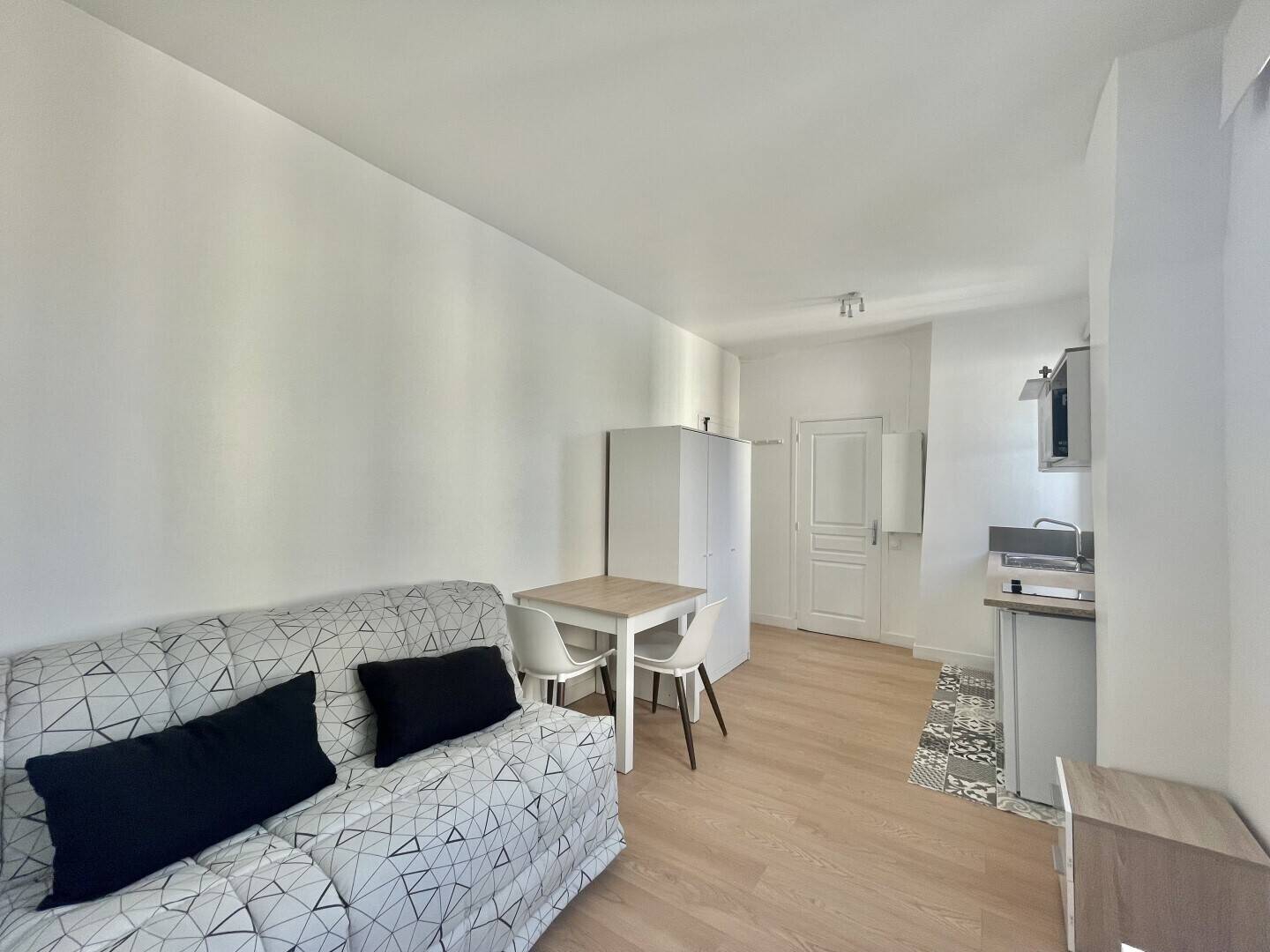 Maison à louer, 17m², ASNIERES SUR SEINE