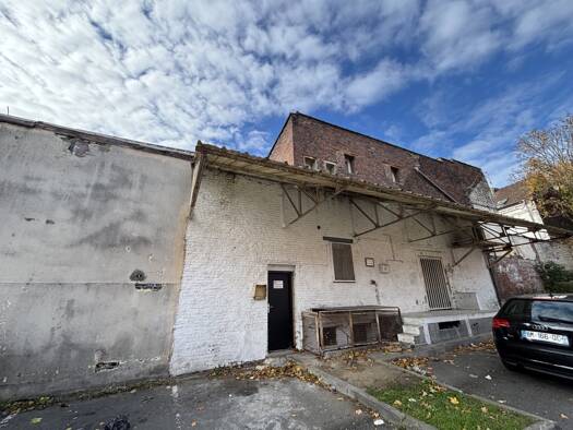 Local commercial à louer 1 520 € 215 m² de surface de vente Roubaix 59100