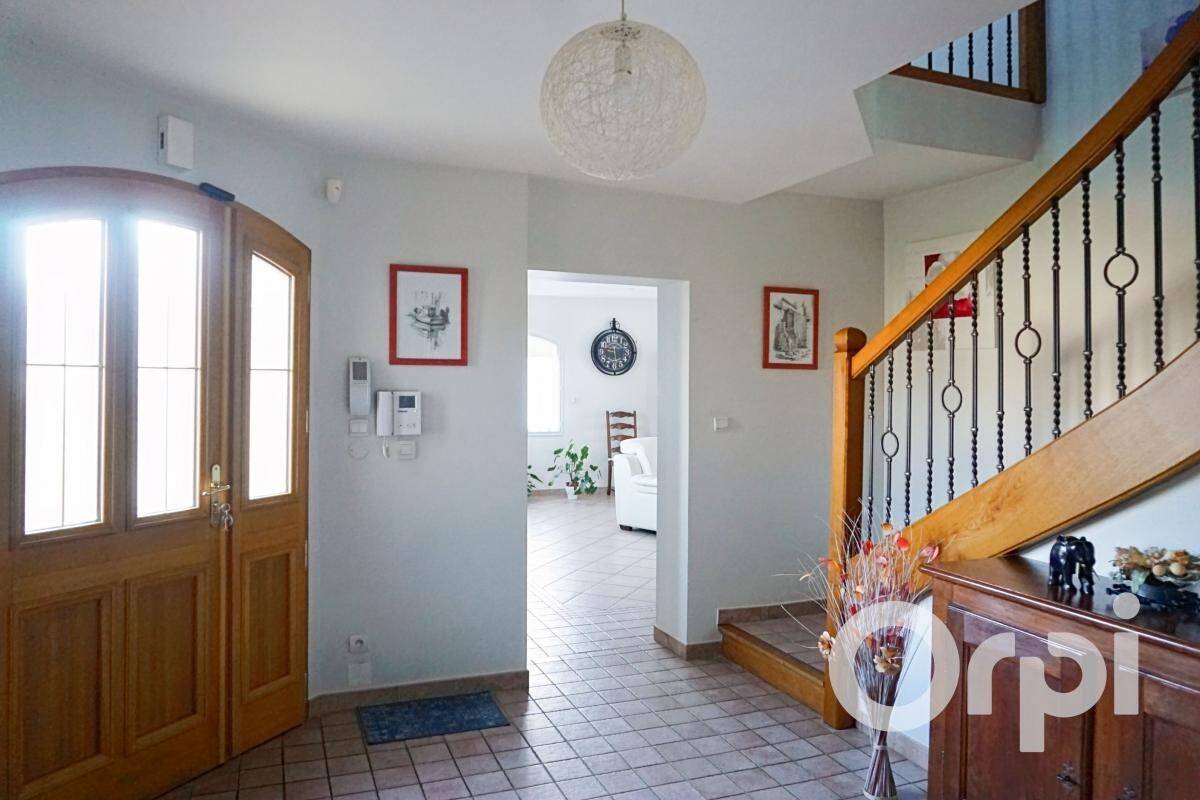Maison à vendre, 243m², SAINT GERMER DE FLY