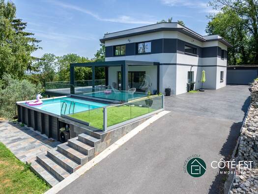 Villa à vendre 1 395 000 € 8 pièces 4 chambres 260 m² 7 686 m² de terrain Nord Thorigny-sur-Marne 77400