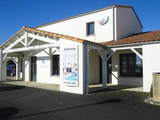 Local commercial à vendre 168 000 € Chauray 79180