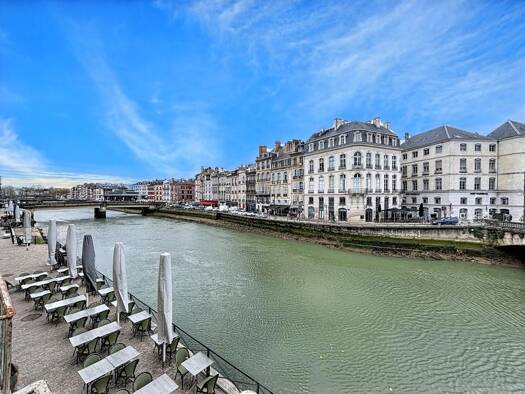 Appartement à vendre 371 000 € 3 pièces 2 chambres 90 m² Étage 1/4 Petit Bayonne Bayonne 64100