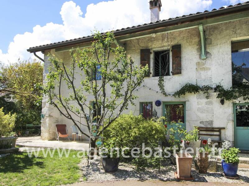 Maison à louer, 212m², THOIRY