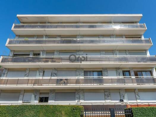 Appartement à vendre 159 000 € 1 pièce 26 m² Étage 3/5 Saint-Maur-Créteil Saint-Maur-des-Fossés 94100