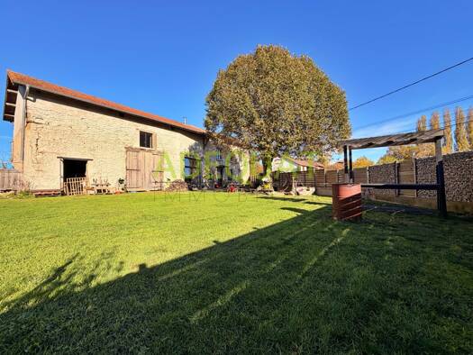 Maison à vendre 465 000 € 4 pièces 3 chambres 140 m² 750 m² de terrain Sérézin-de-la-Tour 38300