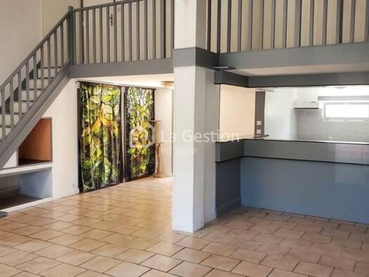 Maison à louer 1 200 € 3 pièces 1 chambre 108 m² Le Brionneau-Parc de la Haye Avrillé 49240