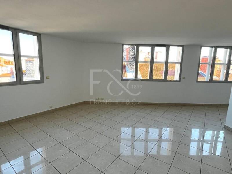 Maison à louer, 113m², LYON 2E